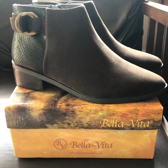 Women’s like new brown ankle boots size 8.5 W - Picture 1 of 6